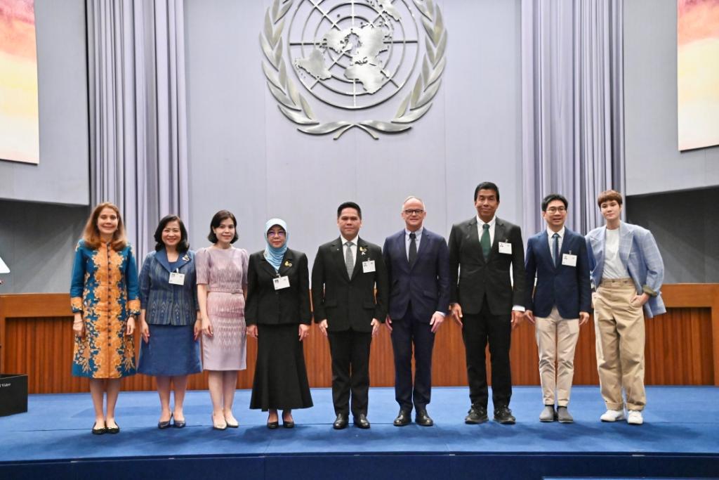A group photo of speakers and panelists at the IVD high-level event in Bangkok, Thailand. In the first frame, H.E. Varawut Silpa-archa, Thailand’s Minister of Social Development and Human Security (fifth), delivered remarks as the Guest of Honour.