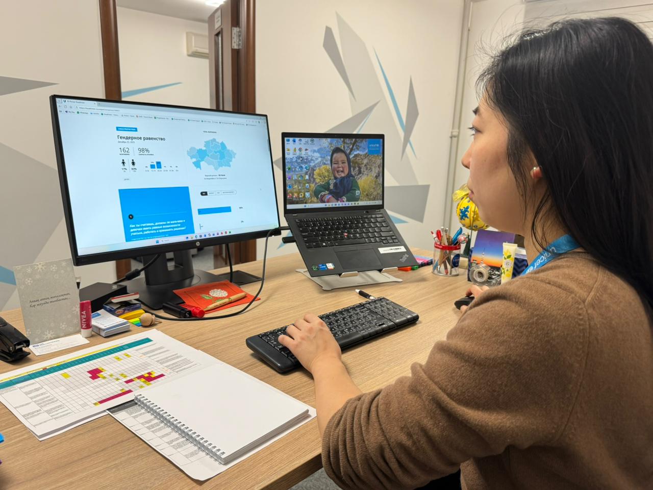 UN Volunteer, Sonoko Otani, is analyzing U-Report survey data to understand youth perspectives and experiences on OCSEA and gender-based violence in Kazakhstan