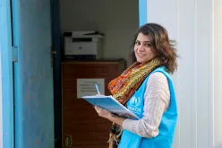 Farah Ismail es Voluntaria de las Naciones Unidas con el Alto Comisionado de las Naciones Unidas para los Refugiados. Su trabajo garantiza que los refugiados reciban ayuda humanitaria y servicios humanos básicos.