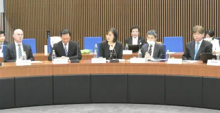 UNV Deputy Executive Coordinator Kyoko Yokosuka (center) speaks in Japan at an event commemorating 30 years since the passing of UN Volunteer Atsuhito Nakata in Cambodia.