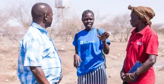 A UN Community Volunteer in Kakuma Refugee Camp during a community service activity through the UNHCR-UNV Refugee Outreach Volunteers Project.