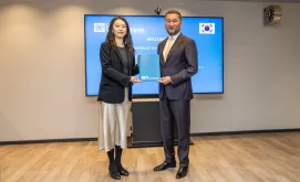 Ms. Shim Sooah, Deputy Director, United Nations Division, Ministry of Foreign Affairs of the Republic of Korea, met with Toily Kurbanov, UNV Executive Coordinator, at UNV headquarters in Bonn during the Asian Partner Roundtable.