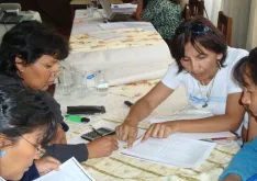 Elsa del Carpio, national UN community Volunteer in Tarija, Bolivia, reviews the municipal budget allocations and analyses the allocations for gender equality.
