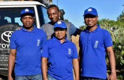 Manitra Raoliarisoa, former UN Volunteer Local Support Specialist with UNDP in Madagascar, with colleagues.