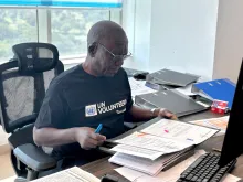 Peter Luhanga, UN Volunteer Finance Associate at the UNDP Country Office in Dar es Salaam.