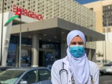 Refugee UN Volunteer Medical Doctor Israa Haqqi (Iraq), serving with the emergency team at Al-Bashir Hospital in Amman, Jordan.