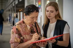 UN Volunteers with WHO in Romania conduct surveys among Ukrainian refugees on the need for medical services in Romania. Their assignments are part of UN crisis and emergency response to the war in Ukraine and its spillover to neighbouring countries.