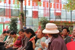 A training session in Qinghai province to equip local rural women with renewable energy skills, e-commerce knowledge and how to apply for government funding.