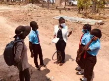 Dora Chinyama, UN Volunteer serving at UNHCR in Zambia to enhance access to quality education.