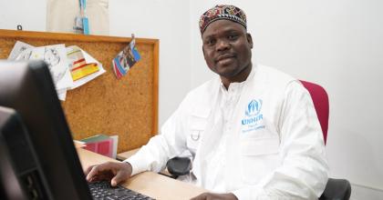 Mahamat Salah Sati (Chad), Oficial Adjunto Comunitario de Protección Voluntario de las Naciones Unidas de la oficina del ACNUR en Rabat, Marruecos.