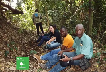 Visit to Pingano Mountain, Uíge Province, to discuss the creation of a Protected Area in the zone. 