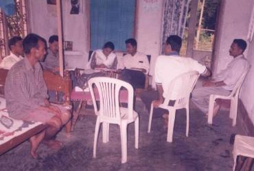 Abha Mishra (centre) undertook an impact assessment in the Balasore district in 2002, while serving as a UN Volunteer with UNDP.