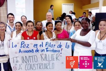Volunteers in Colombia lead the inclusion of youth and women in peace processes.Voluntarios en Colombia lideran la inclusión de jóvenes y mujeres en los procesos de paz. 