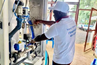 Joseph Wilner, UN Volunteer Water and Sanitation Technician, checking a MONUSCO water treatment plant in Bukavu, Democratic Republic of the Congo. 