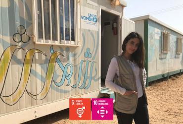 UN Volunteer Natalie Nustas (Jordan) at Za'tari refugee camp in Jordan.