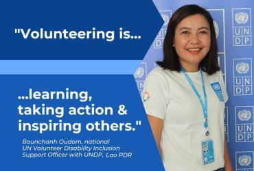 Bounchanh Oudom, Volontaire ONU nationale chargée du soutien à lʼintégration des personnes handicapées au sein du PNUD en RDP lao.