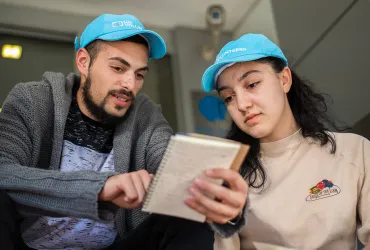 Roma UN Community Volunteers Milena Reljic and David Georgiev at an event of the Local Initiative for Improved Social Inclusion of Young Roma events in Serbia.