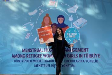 La jeune innovatrice boursière İlayda Işık milite pour la santé sexuelle et les droits reproductifs des réfugiés en Türkiye.