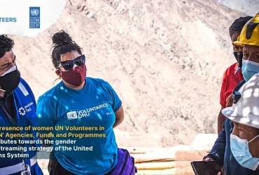 La Volontaire des Nations Unies, Sandra Lucía Guzmán, au service du projet PlanetGOLD du PNUD Pérou.