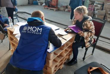 UN Volunteers with the International Organization for Migration (IOM) have been instrumental for UN crisis and emergency response to the needs of people displaced by the war in Ukraine and its spillover to neighbouring countries.  @ UNV, 2024.
