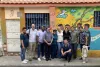 Noémie Dreux, junto al equipo de PNUD y otros socios, visita espacios comunitarios para fortalecer la cohesión social y la resiliencia comunitaria. 